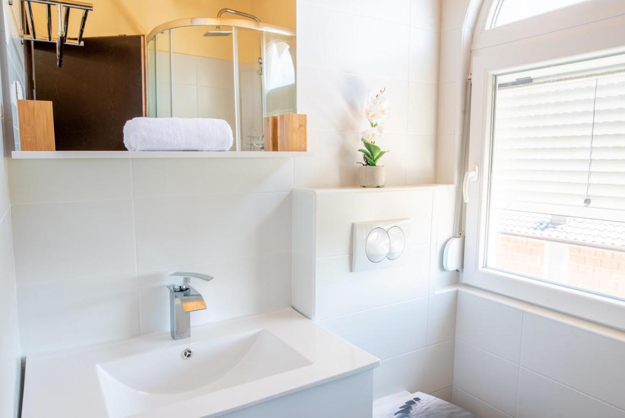 Via Flavia With Common Pool Hotel Labinci Ngoại thất bức ảnh